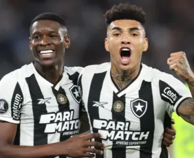 Imagem ilustrativa da imagem MELHORES MOMENTOS | Botafogo vence Palmeiras e sai em vantagem na Libertadores