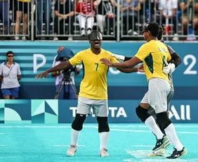 Imagem ilustrativa da imagem Em busca do hexa, Brasil estreia com vitória no futebol de cegos