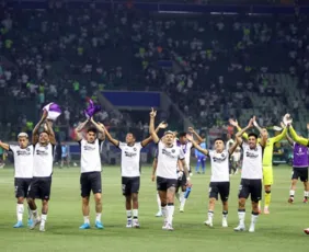 Imagem ilustrativa da imagem MELHORES MOMENTOS | Botafogo supera pressão do Palmeiras e segue na Libertadores