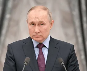 Imagem ilustrativa da imagem Putin chama ataque com míssil projetado para levar arma nuclear de 'teste'