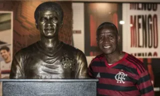 Imagem ilustrativa da imagem Adílio, um dos grandes ídolos da história do Flamengo, morre aos 68 anos