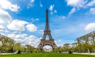 Imagem ilustrativa da imagem Contagem regressiva para a estreia dos primeiros esportes olímpicos em Paris