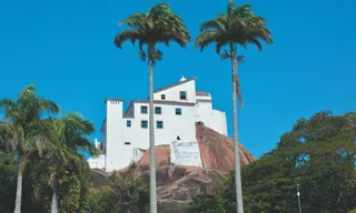 Imagem ilustrativa da imagem Convento da Penha alerta para incêndios por uso de velas e cigarros