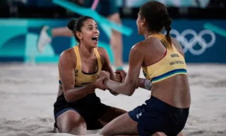 Imagem ilustrativa da imagem Duda e Ana Patrícia traçam meta pelo ouro no vôlei de praia em Paris-2024