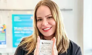 Imagem ilustrativa da imagem Ex-BBB Paulinha Leite celebra novo prêmio milionário na loteria: 'É tetra!'