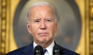 Imagem ilustrativa da imagem Presidente da Câmara dos EUA pede renúncia de Biden após desistência de candidatura