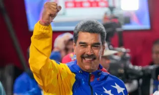 Imagem ilustrativa da imagem Maduro vence eleição na Venezuela, diz órgão eleitoral. Oposição denuncia fraude