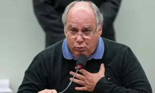 Imagem ilustrativa da imagem PF prende Renato Duque, ex-diretor da Petrobras condenado na Lava Jato