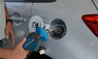 Imagem ilustrativa da imagem Senado aprova adição de até 35% de etanol na gasolina