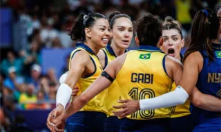 Imagem ilustrativa da imagem Seleção feminina de vôlei arrasa República Dominicana e vai à semifinal em Paris