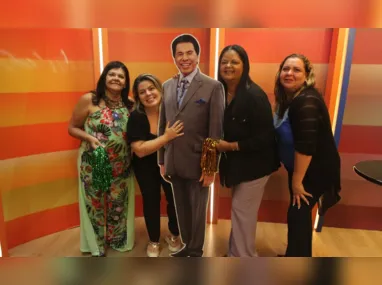 Imagem ilustrativa da imagem “A alegria de Silvio Santos vai nos marcar para sempre”, afirmam fãs