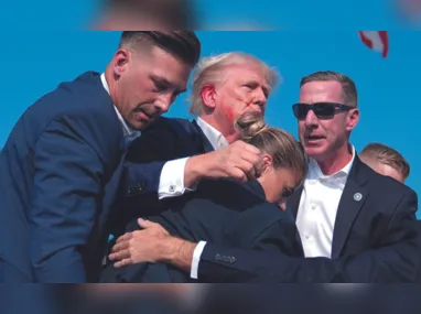 Bolsonaro prestou solidariedade a Trump após incidente em comício