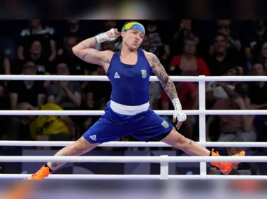 Imagem ilustrativa da imagem Bia Ferreira é bronze no boxe após nova derrota para algoz de Tóquio