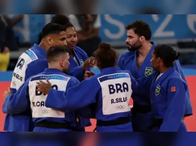 Com campeã olímpica Bia Souza, Brasil bate Itália nas equipes de judô e garante o bronze