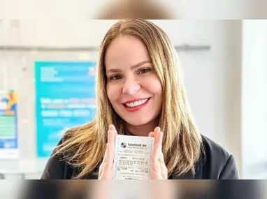 Imagem ilustrativa da imagem Ex-BBB Paulinha Leite celebra novo prêmio milionário na loteria: 'É tetra!'