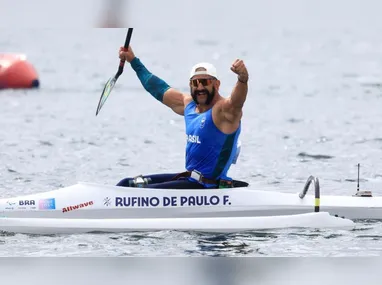 Imagem ilustrativa da imagem Paralimpíadas: Brasil tem dobradinha na canoagem e ouro no halterofilismo