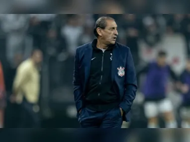 Arthur Jorge é o treinador do Botafogo