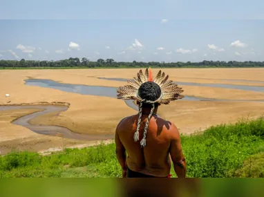 Imagem ilustrativa da imagem Seca deve dificultar navegação no rio Amazonas e pode subir preço de produtos