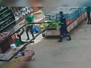 Imagem ilustrativa da imagem Acusado de matar colega dentro de supermercado em Vitória vai seguir preso