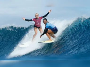 Gabriel Medina supera peruano e conquista a medalha de bronze no surfe