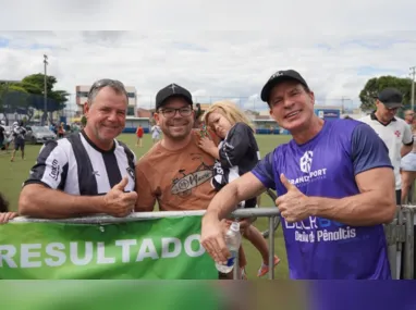 Jogadores da Desportiva comemoram a importante vitória no clássico com o Rio Branco, no Kleber Andrade