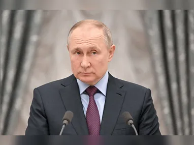 Imagem ilustrativa da imagem Putin chama ataque com míssil projetado para levar arma nuclear de 'teste'