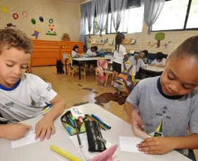 Imagem ilustrativa da imagem Brasil aumenta investimento público em educação