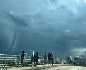 Imagem ilustrativa da imagem ES recebe novo alerta de chuvas fortes e ventania. Veja as cidades em risco