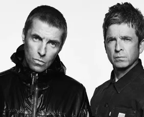 Imagem ilustrativa da imagem Liam Gallagher promete anúncio de Oasis no Brasil: 'Em breve'