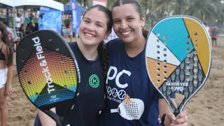 Imagem ilustrativa da imagem Amizade dentro e fora da quadra: conheça as campeãs do Tribuna Open de Beach Tennis