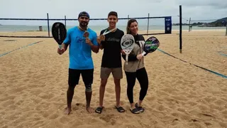 Imagem ilustrativa da imagem Tribuna Open de Beach Tennis: família campeã unida pelo esporte