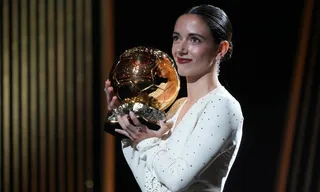 Imagem ilustrativa da imagem Aitana Bonmatí é novamente premiada com a Bola de Ouro