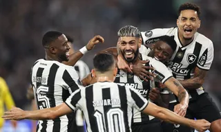 Imagem ilustrativa da imagem Botafogo goleia Peñarol por 5 a 0 e fica perto da final da Libertadores