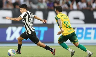 Imagem ilustrativa da imagem Botafogo pressiona, não sai do zero com Cuiabá e escuta vaias no Engenhão