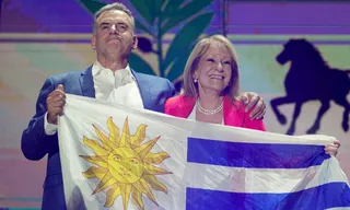 Imagem ilustrativa da imagem Esquerdista Yamandú Orsi é eleito presidente do Uruguai