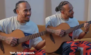 Imagem ilustrativa da imagem Lewis Hamilton aprende a tocar 'Garota de Ipanema' no violão: 'Eu amo essa música'