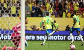 Imagem ilustrativa da imagem Reveja os gols da goleada do Brasil sobre a seleção peruana pelas Eliminatórias