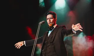 Imagem ilustrativa da imagem Tenor que já cantou em mais de 40 países faz show em Vitória nesta quinta-feira