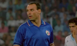 Imagem ilustrativa da imagem Toto Schillaci, artilheiro e melhor jogador da Copa de 1990, morre aos 59 anos