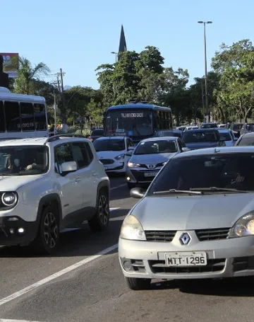 Imagem ilustrativa da imagem Calendário de pagamento do IPVA 2025 é definido no ES. Veja datas