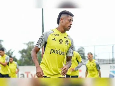 Bruno Henrique não foi afastado pelo Flamengo e continua atuando normalmente pelo clube carioca