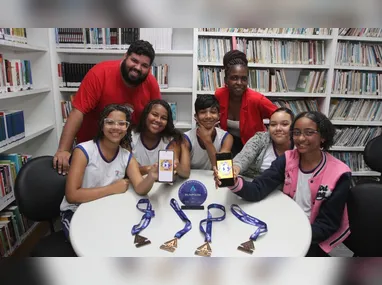 Imagem ilustrativa da imagem Alunos de Vitória na final de olimpíada nacional