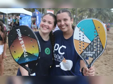 Daniel Canellas e Raphael Borges são profissionais do beach tennis e formaram a dupla campeã na categoria open masculina no Tribuna Open de Beach Tennis