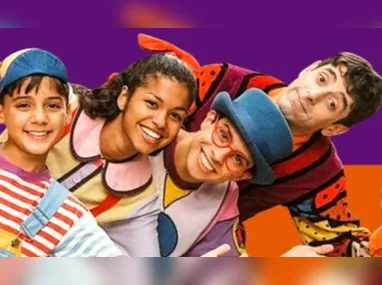 Imagem ilustrativa da imagem 'Castelo Rá-Tim-Bum': protagonistas recriam foto 30 anos depois