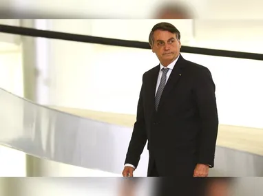 Imagem ilustrativa da imagem "C... para a prisão", diz Bolsonaro após denúncia da PGR sobre trama golpista