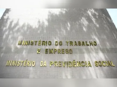 Imagem ilustrativa da imagem Ministério da Previdência terá concurso com 250 vagas e salário de R$ 15.875,99