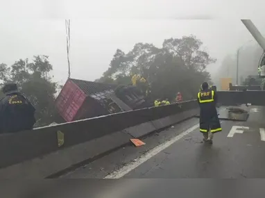 Imagem ilustrativa da imagem Motorista de carreta envolvido em acidente com 9 mortos recebe alta médica