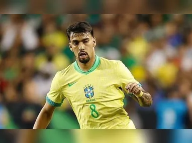 Lúcio agora continuará a recuperação em casa