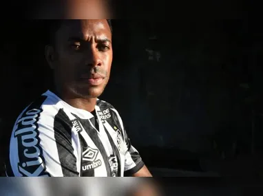 Imagem ilustrativa da imagem Defesa de Robinho recorre ao Supremo e pede que ex-jogador seja solto