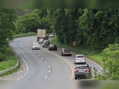 Obras para construção de viaduto alteram trânsito na Rodovia do Contorno